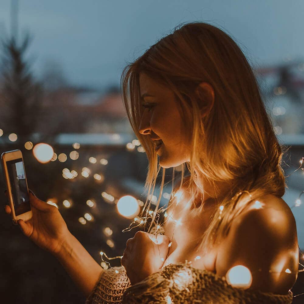 Photo Clip String Light - 33Ft 100LED Fairy Lights with Clips for Pictures With Timer, Photo Light with 50 Clear Clips for Bedroom Christmas Wedding Décor