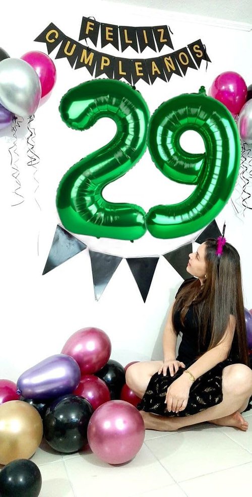 Dark Green Number 9 Balloon by [Brand Name] - 40 Inch Party Decoration for Birthdays, Weddings & Graduations