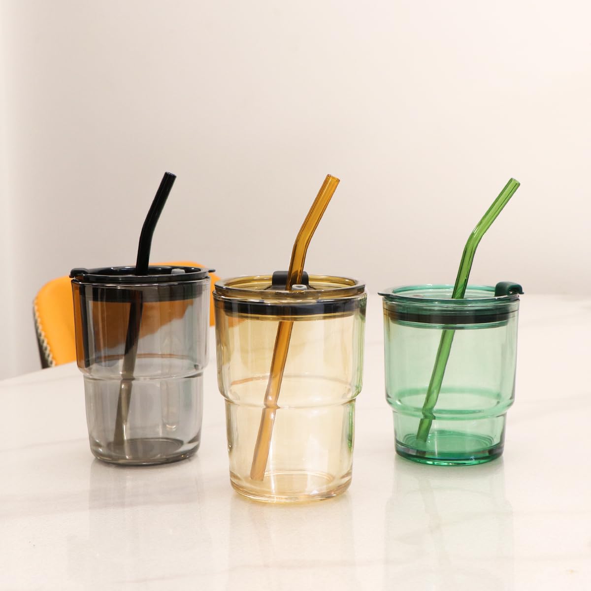OUDASPV 15oz/450ml Glass Cups with Lids and Straws, Leak-Proof Thick Wall Tumbler Water Glass, Reusable Iced Coffee Cups for Cold & Hot Drinks, Coffee, Tea, Shake (Amber)