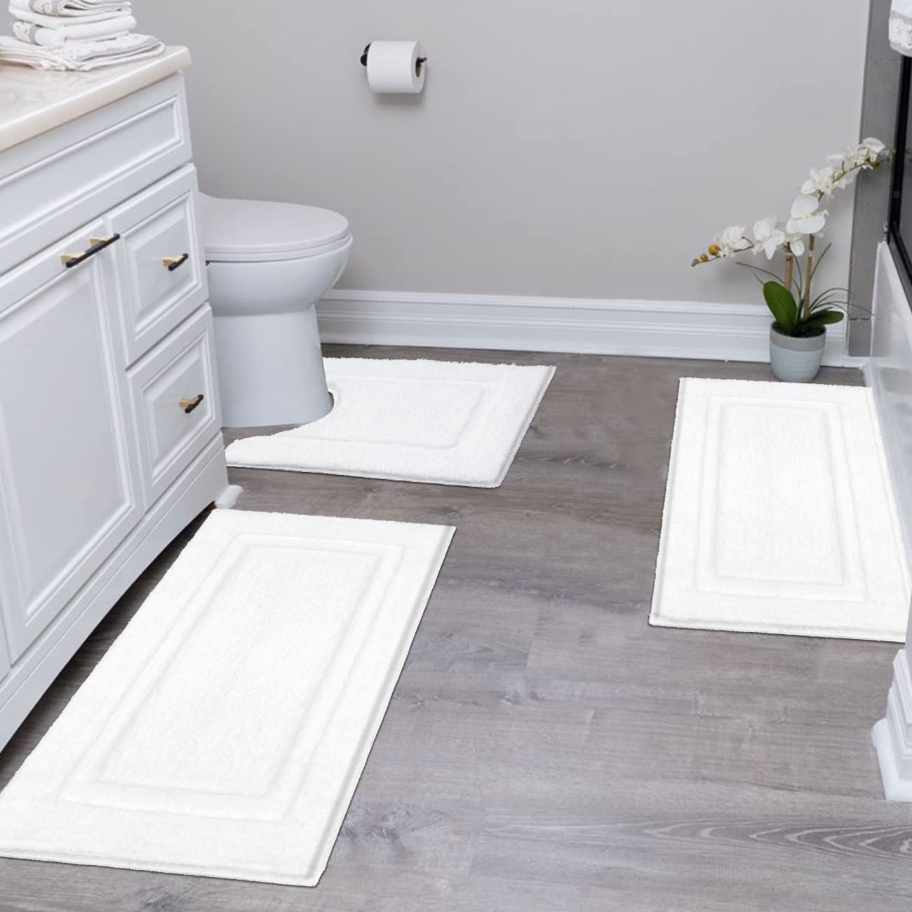 SHACOS White Bathroom Rugs Sets 3 Piece, 16"x24" + 20"x32" Non Slip Bath Mat and 20"x24" Toilet Rugs U Shaped Washable, Soft Fluffy Water Absorbent Bath Rugs for Bathroom