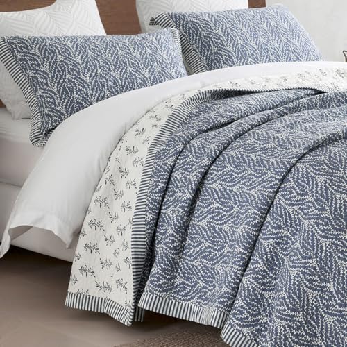 White Slate Blue Queen Quilt Set - 3 Pieces Botanical Cotton Bedspread