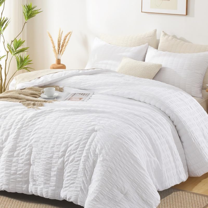 AveLom White Queen Seersucker Comforter Set 90x90 Inches 3 Pieces - Lightweight All-Season Microfiber Bedding