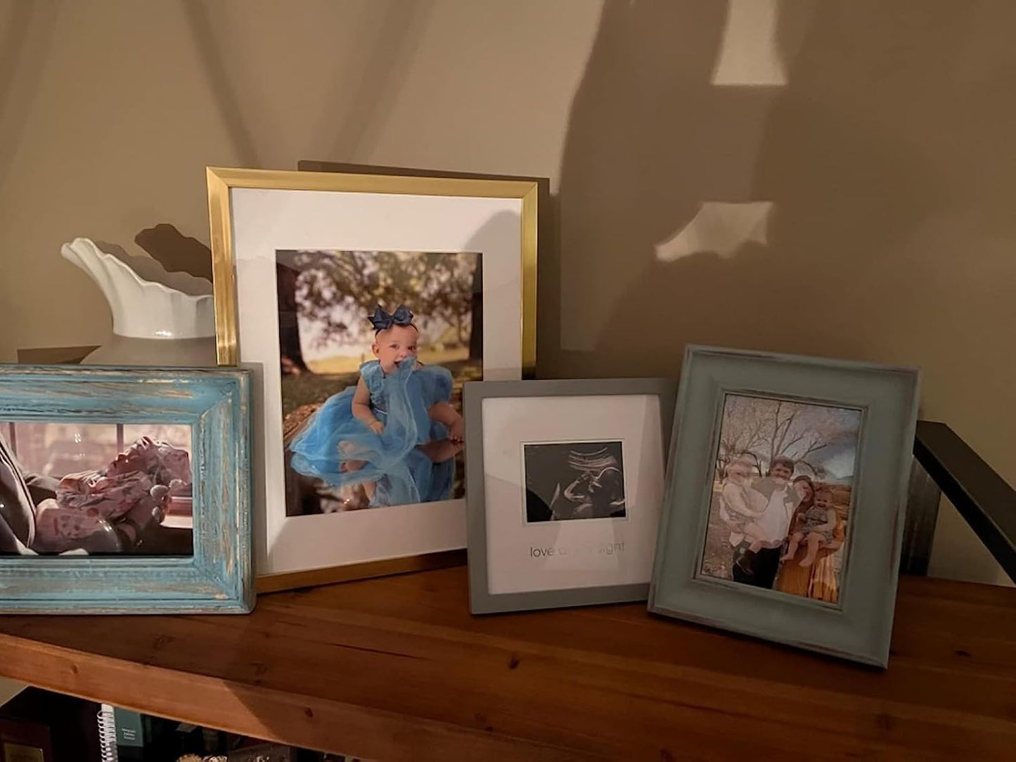 Upsimples 11x14 Picture Frame Set of 5 - Elegant Gold Frames for 8x10 Photos with Mat or 11x14 Without Mat