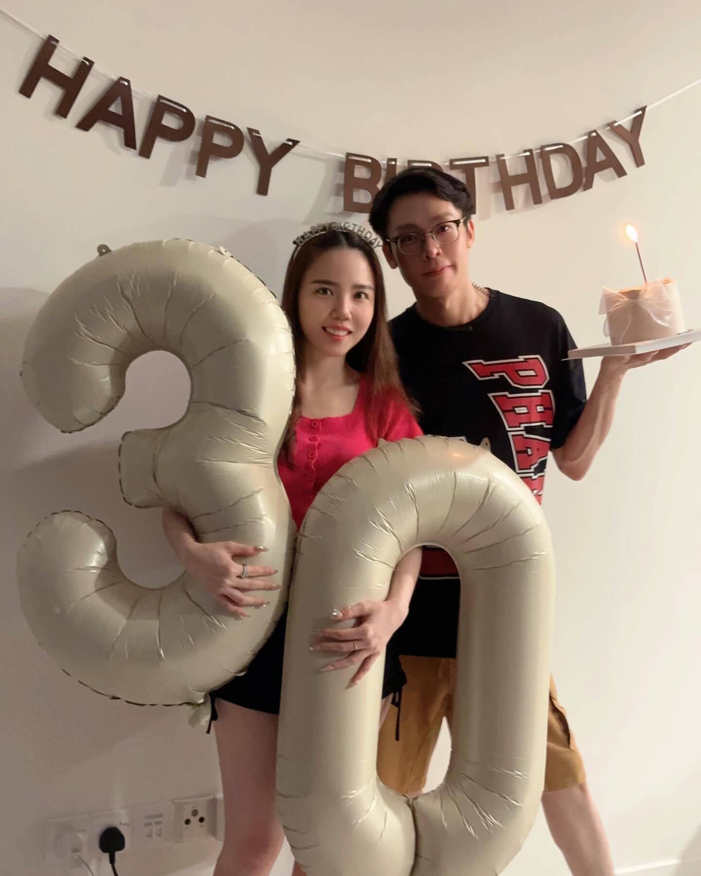 Cream Number 9 Balloon 40 Inch, 9th Birthday Party Decorations for Children, Giant 9 Foil Balloon for Party Supplies