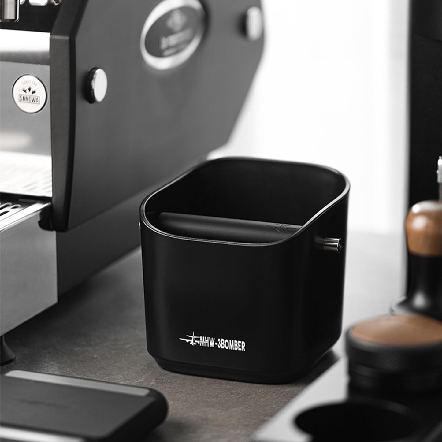 MHW-3BOMBER Espresso Knock Box, 1.2L(15 Cups) Coffee Knock Box with Coffee Clean Brush and Removable Knock Bar for Espresso Puck, Coffee Ground, Durable Espresso Accessories, CS7092-OS
