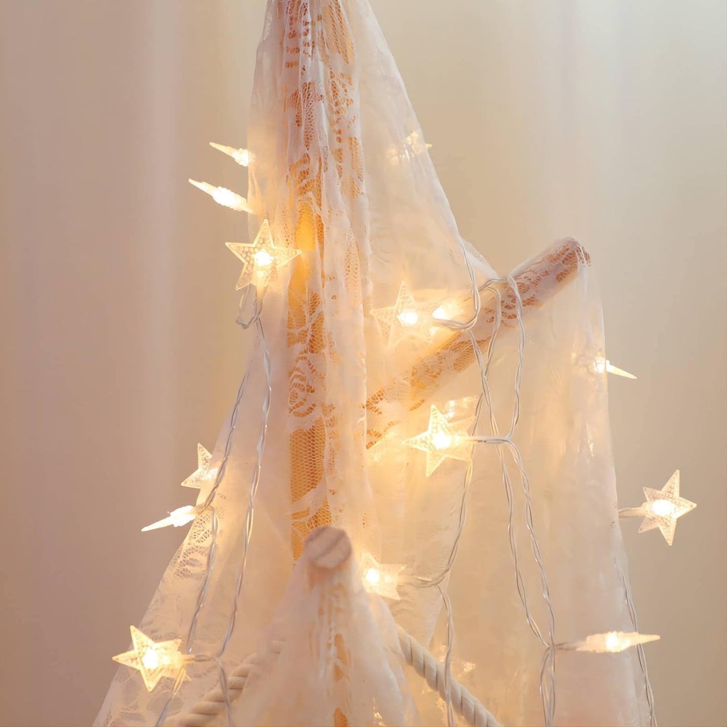 Star String Lights Battery Operated, 20 FT 40 LED 8 Modes Timer Warm White Twinkle Lights Hanging Fairy Light for Bedroom Room Office Party Home Indoor Outdoor Xmas Decor Tree Decorations
