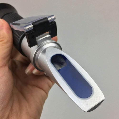 Agriculture Solutions Alcohol Refractometer for Spirit Alcohol Volume Percent Measurement with Automatic Temperature Compensation (ATC), Range 0-80% v/v.
