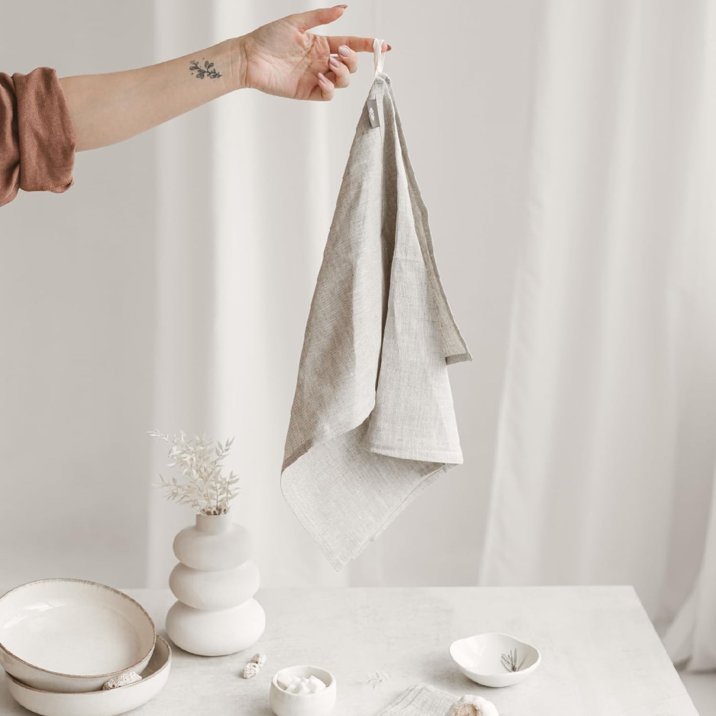 Thing Stories Pure Linen Flax Washcloths – 4-Pack Natural Dish Towels Set – Linen Tea Towel Cloth Napkins – Small Hand Towels for Kitchen – Durable, Lint-Resistant, Highly Absorbent