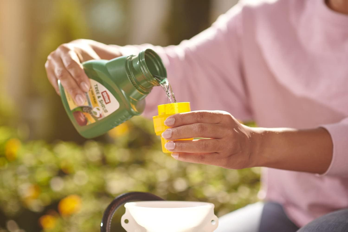 Ortho Fruit Tree Spray - 16-Ounce Formula for Healthy Trees & Shrubs | Pest Control Solution