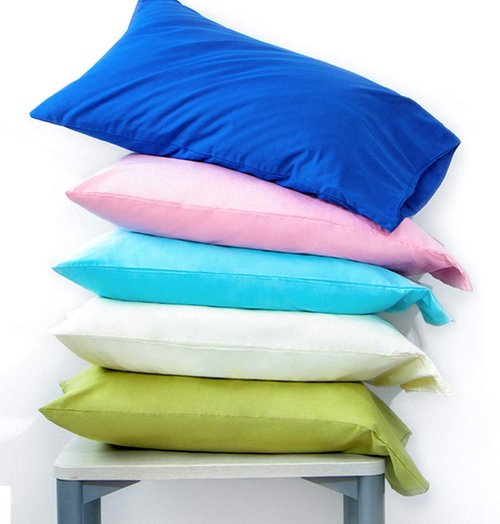 FLXXIE Pillow Cases - Soft Microfiber Standard Size Pillow Covers | Wrinkle & Stain Resistant, 20x26, Wine Red - 2 Piece Set