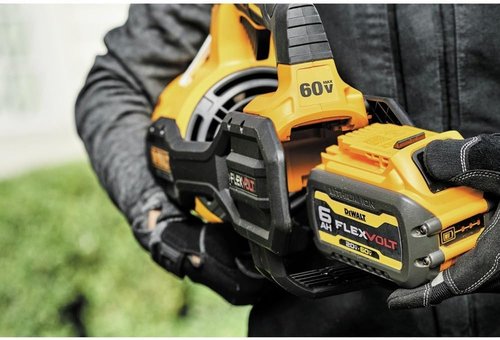 DEWALT 60V MAX* FLEXVOLT Cordless Leaf Blower - Handheld, 125 MPH, 600 CFM, Tool Only