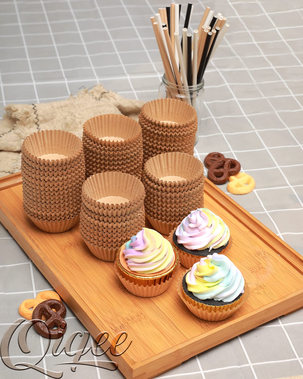 qiqee 1000 Count Mini Cupcake Liners Natural Muffin Liners Food Grade Baking Cups Paper No Smells（Small Size）