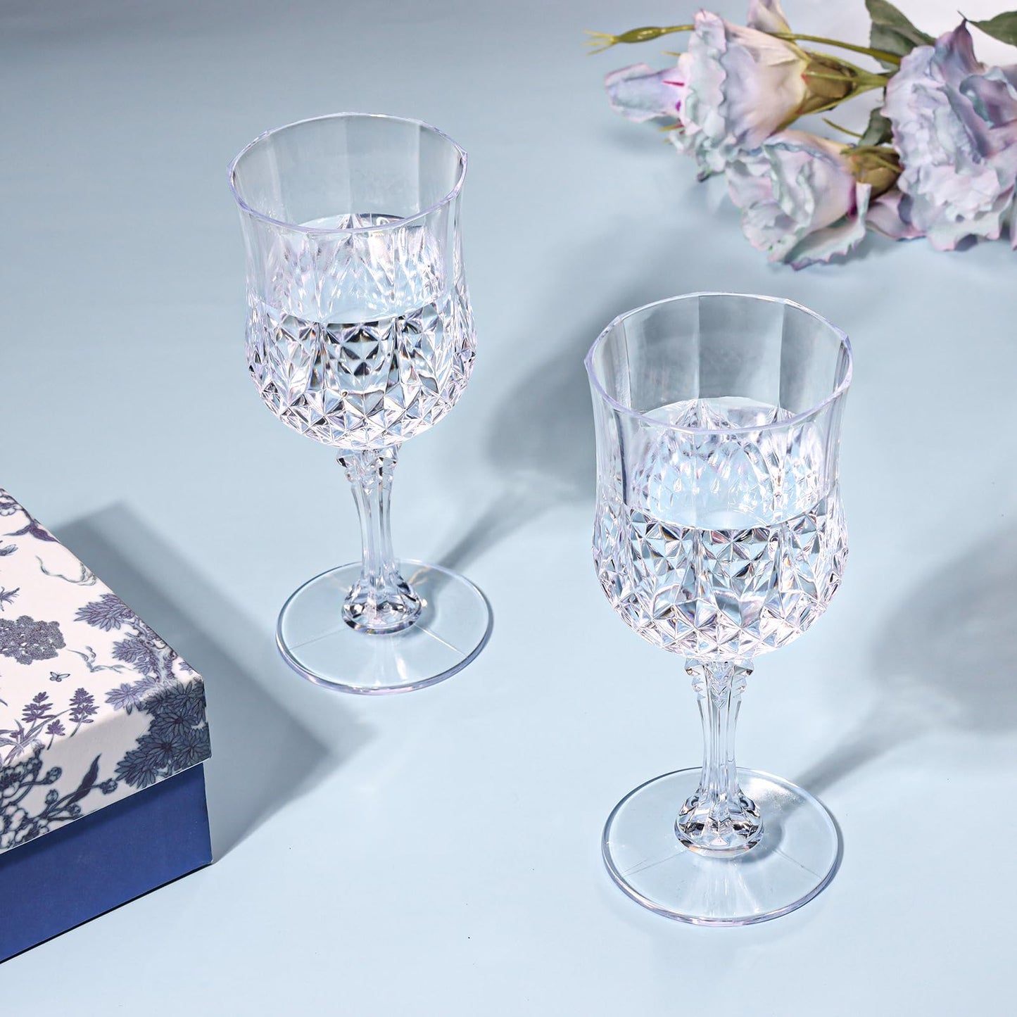 XUWAIDSGN 24 Pcs 7oz Plastic Vintage Wine Glasses Drinking Glasses Unbreakable Wedding Glassware Crystal Water Goblets Reusable Drinkware Vintage Champagne Flutes (24, Clear)