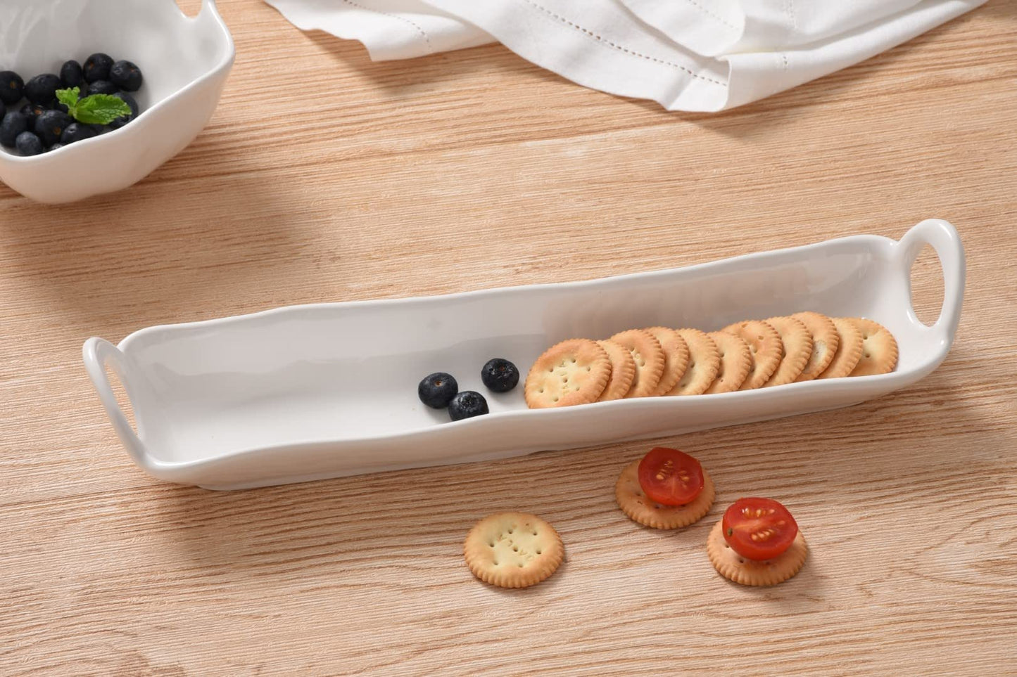 Pampa Bay Shatterproof Melamine Cracker Tray, 14.3 x 3.3 Inch, Food, Freezer, Dishwasher Safe, White