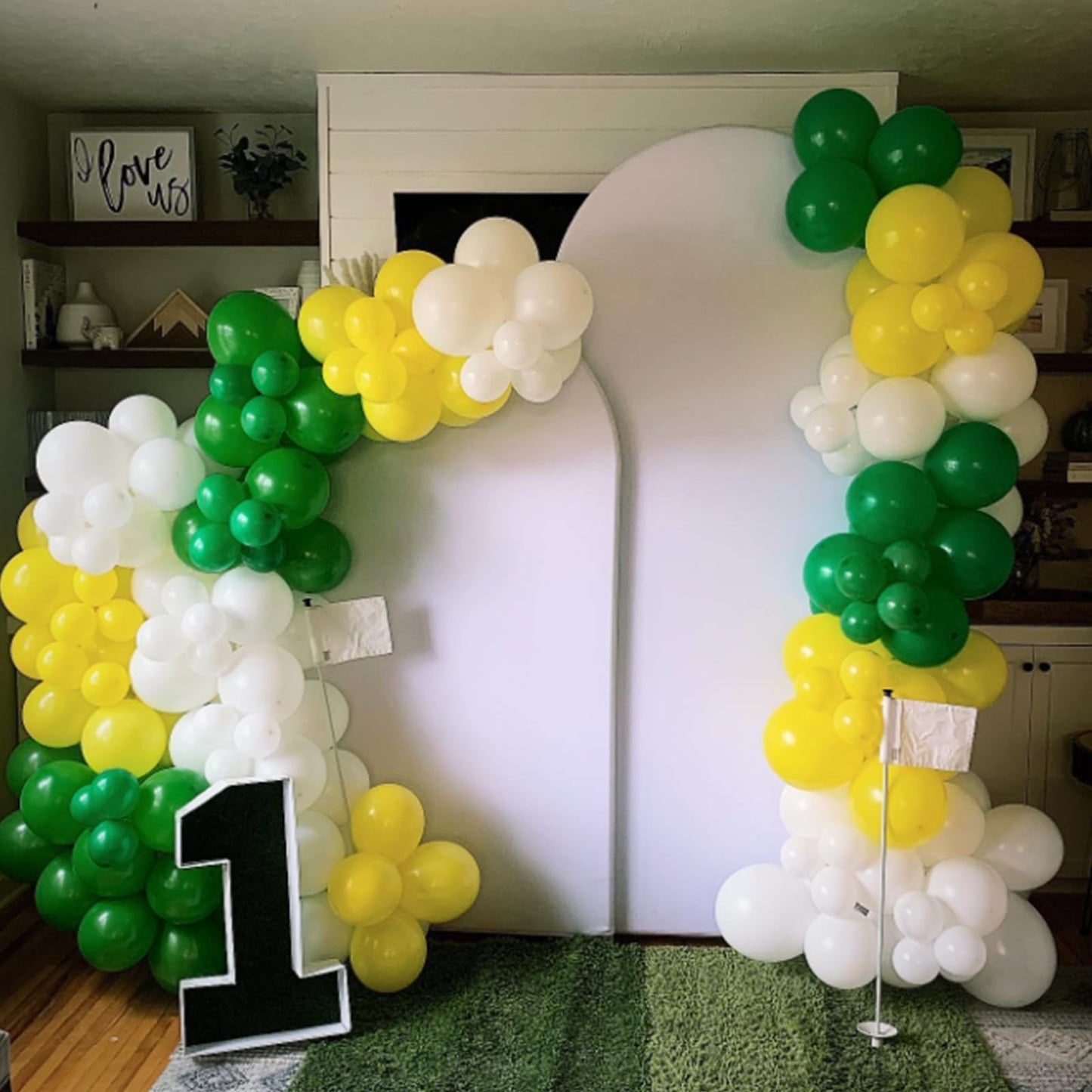 Awenztech Green Balloons 12 inch, Green Latex Balloons 50pcs Party Balloons for Birthday Christmas Baby Shower Jungle Football Tropical Safari Party Decorations