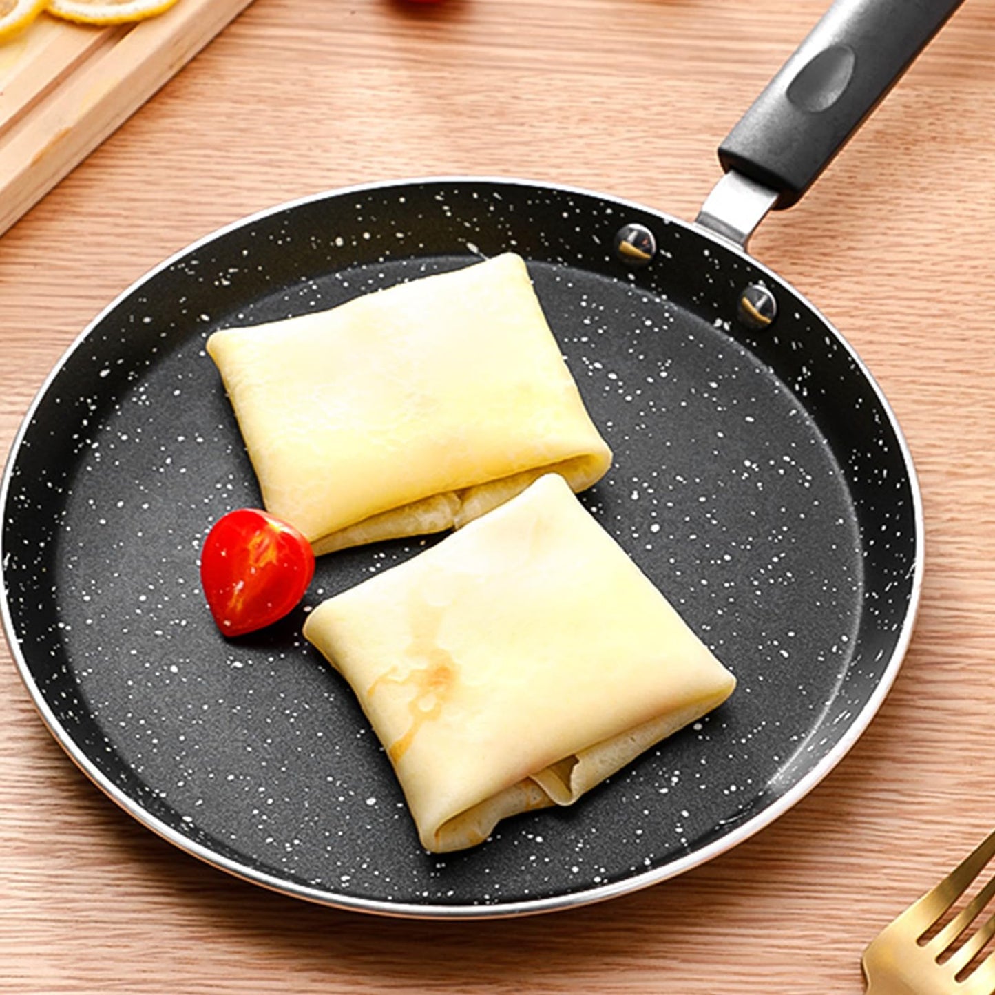 WRINGKIT 10 Inch Nonstick Crepe Pan with Spreader, Flat Skillet Tortilla Pan with Granite Coating, Round Griddle Pancake Pan with Stay-Cool Handle, Induction Compatible, PFOA Free