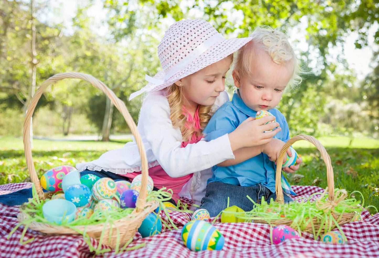 Easter Grass Recyclable Paper Shred (Pink, Yellow, Green) for Easter Eggs Hunt, Easter Basket Grass Filler/Stuffers, Easter Theme Party Decoration 240g (8.5 oz)