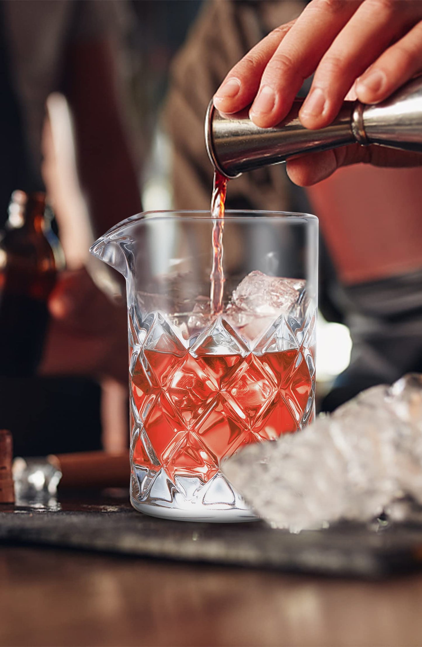 KITESSENSU Bar Mixing Glass, Seamless Pitcher for Stirred Cocktails with Weighted Bottom, Old Fashioned Bartender Accessory and Tool - 18oz 530ml