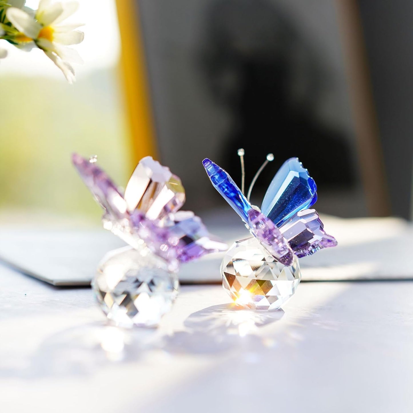 Skiennix Crystal Butterfly Figurines - Elegant Collectible Ornaments with Clear Ball Base | 2-Piece Set for Home Decor and Gifts