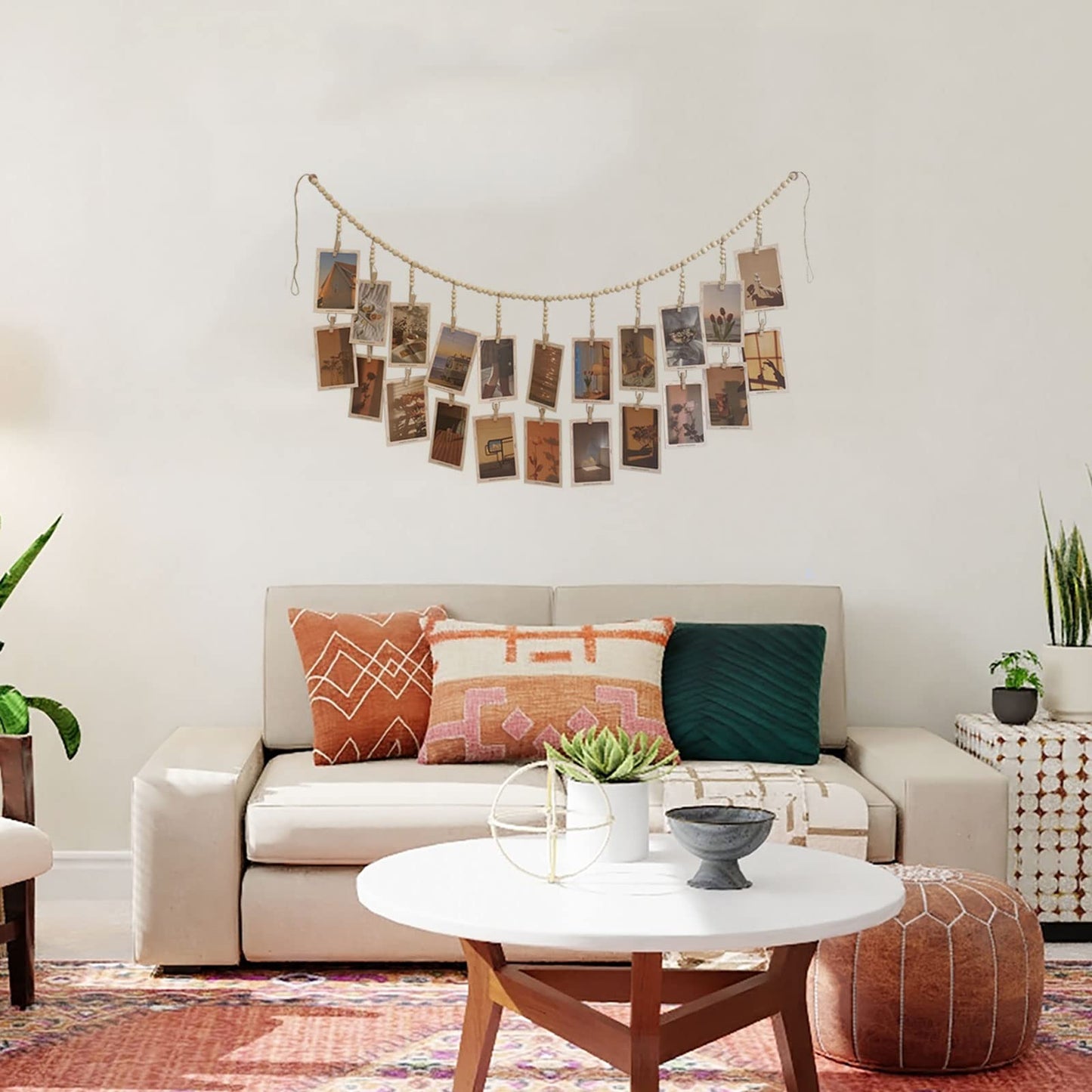 Kintyno Hanging Photo Display with 22 Clips, Wooden Bead Garland, Boho Style Collage Photo Frame Decoration for Dorms, Classrooms, Bedrooms