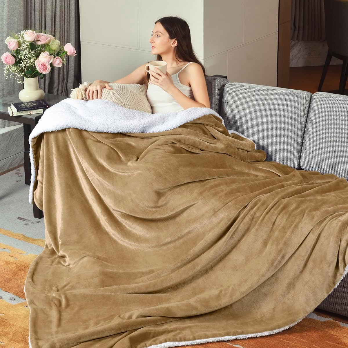 KAWAHOME Sherpa Fleece Queen Size Blanket - Extra Warm 500GSM Plush Blanket in Camel, Perfect for Winter