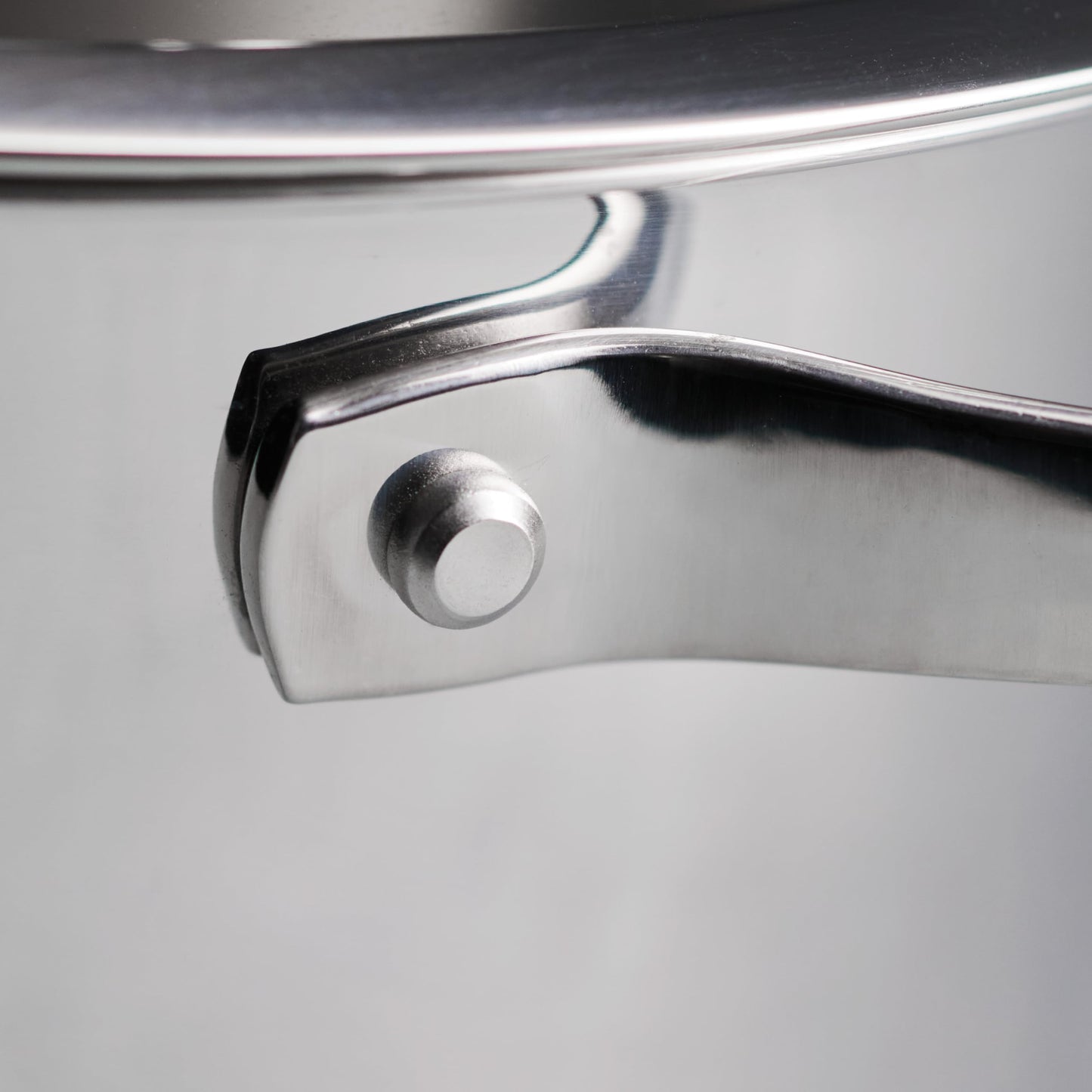 Tramontina Tempo Tri-Ply Base Stainless Steel 5-Quart Dutch Oven Pot with Glass Lid, Induction-Ready, Oven-Safe, Dishwasher-Safe