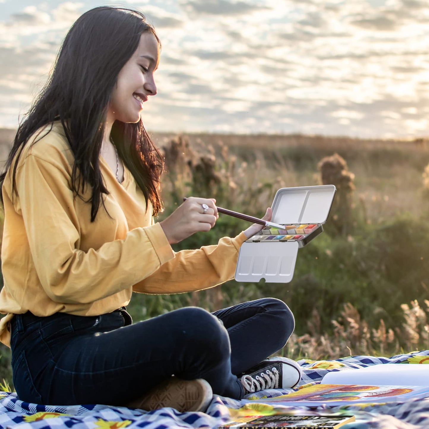 ARTEZA Watercolor Paint Set, 12 Metallic Watercolor Paints, Glitter Watercolor Paint in Half Pans, Travel Watercolor Set