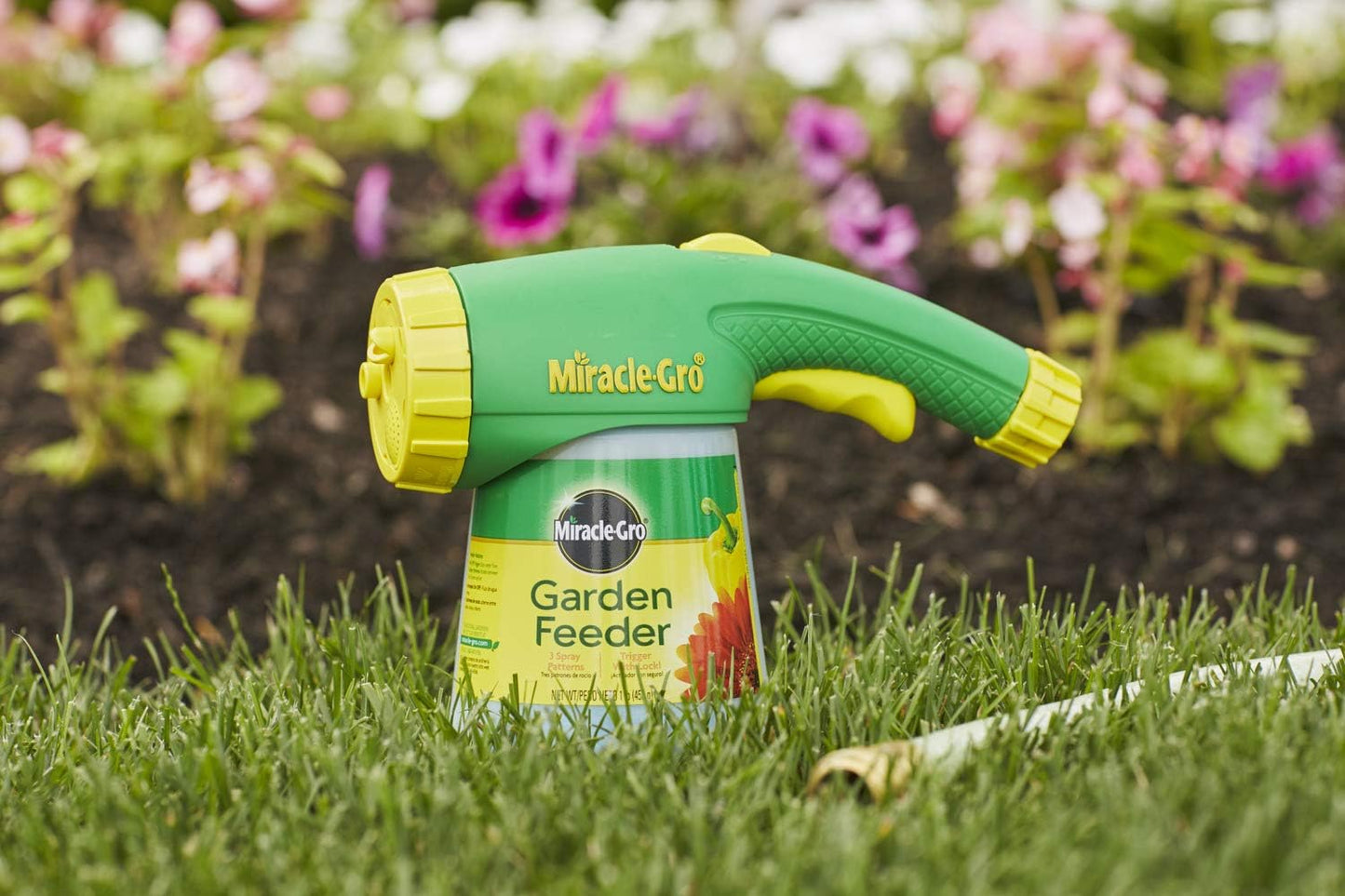 Miracle-Gro Garden Feeder - Water Soluble All-Purpose Plant Food | 1 lb. (2-Pack) for Lush Gardens