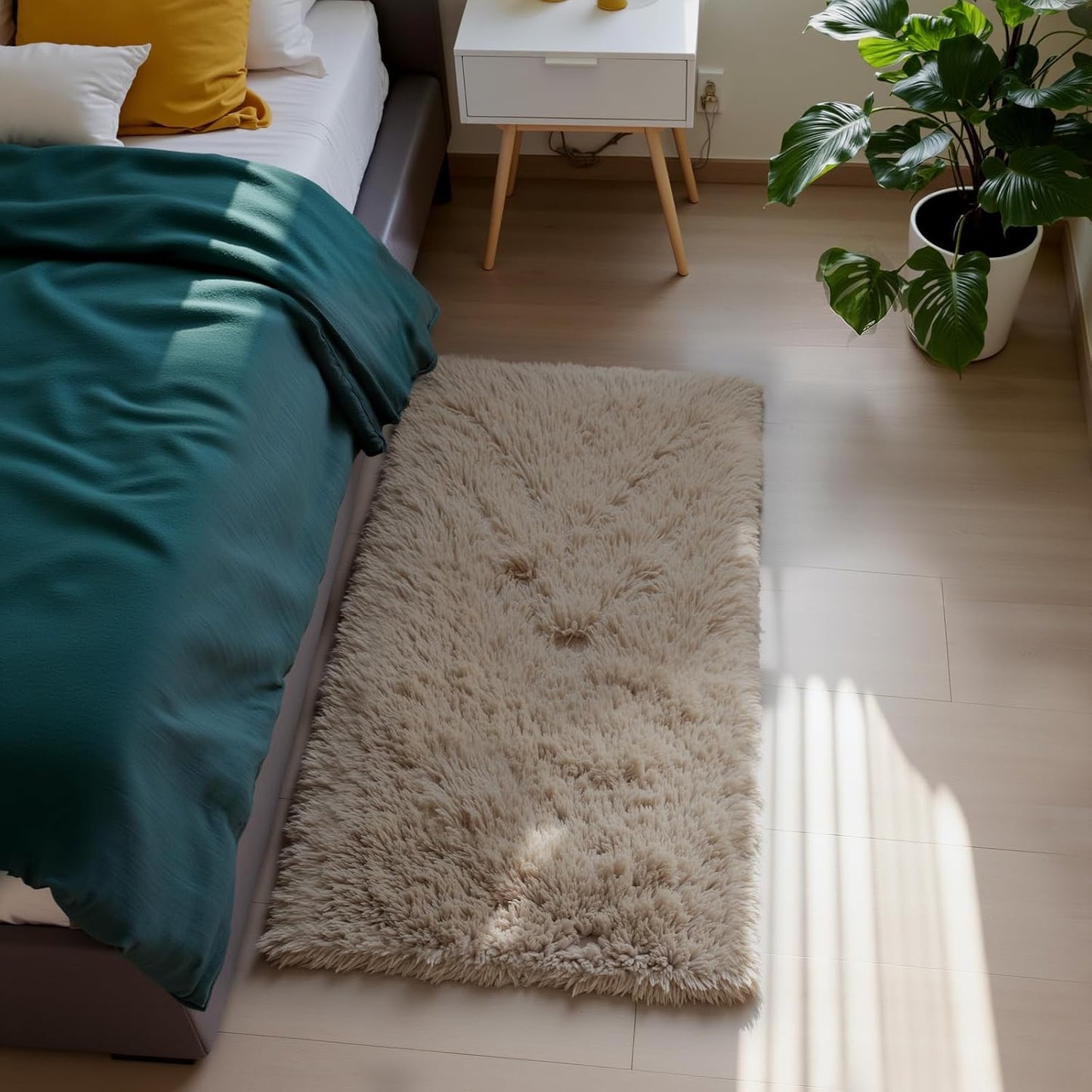 Skiennix Fluffy Shag Area Rug - Soft Beige 2x4 Bedroom & Living Room Decor