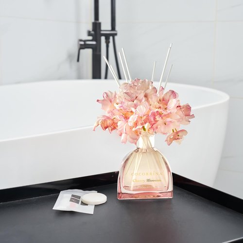 COCORRÍNA Reed Diffuser - 8.5 Oz Cherry Blossom Scent with 8 Sticks for Elegant Home Decor