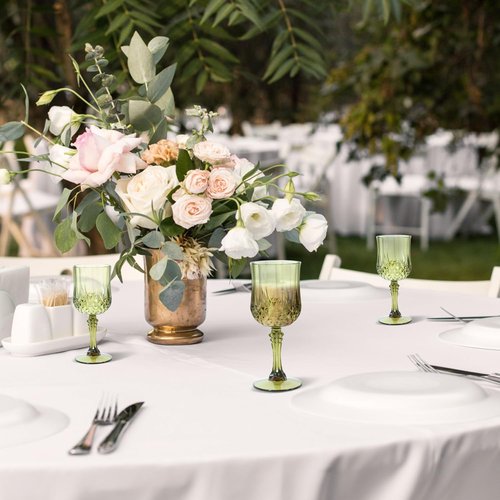 CHLJAR 24 Pcs Plastic Vintage Green Wine Drinking Glasses, 7oz Plastic Water Goblets Green Reusable Drinkware Vintage Unbreakable Champagne Glassware for Wedding Reception Grand Event Party