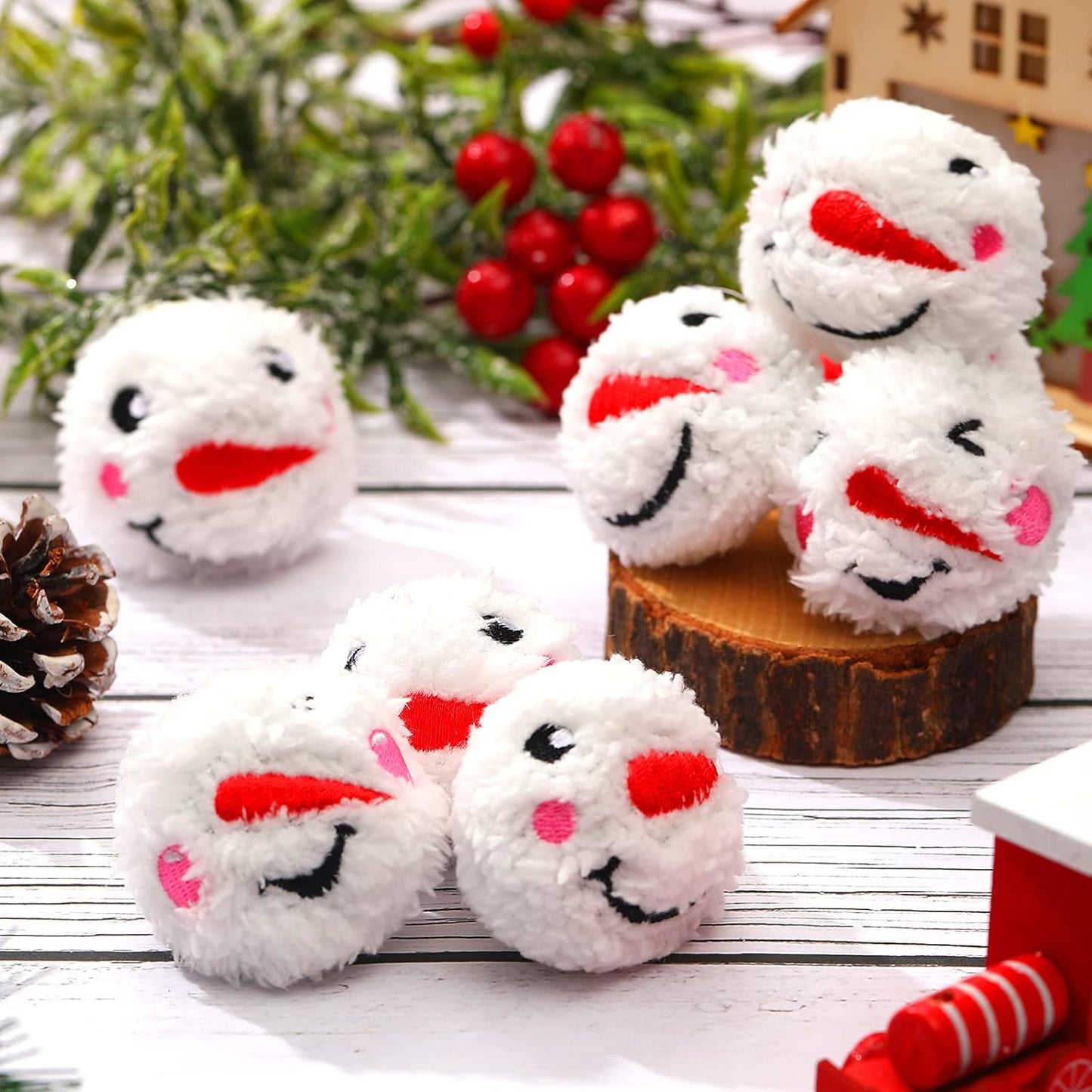 Sumind Snowball Fight Balls - 36 Reusable Soft Stuffed Snowflake Balls for Winter Fun | Indoor & Outdoor Party Supplies