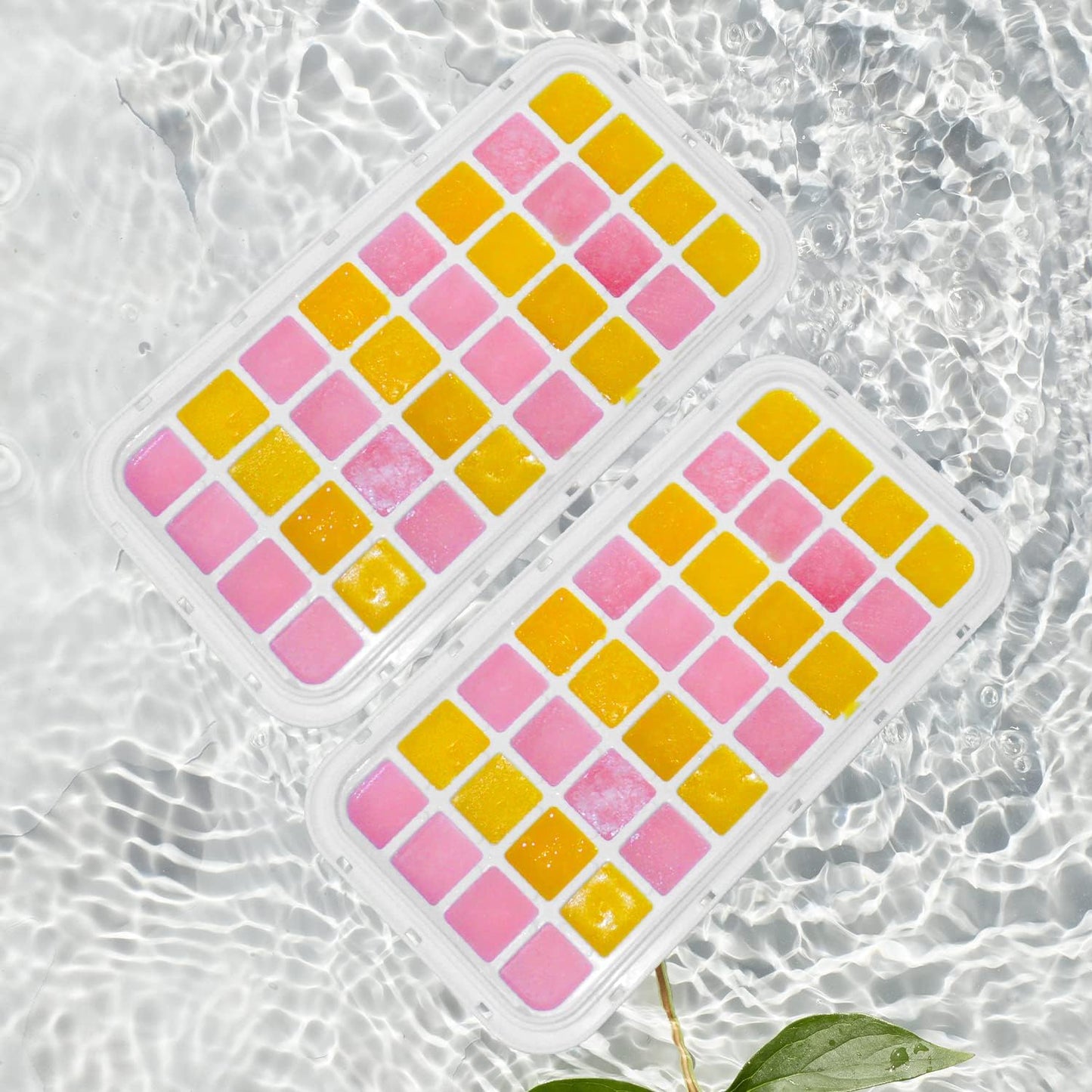 Skiennix Ice Cube Trays - 2-Tier Freezer Set with Bin, Scoop, and Press Plate, Lid Included
