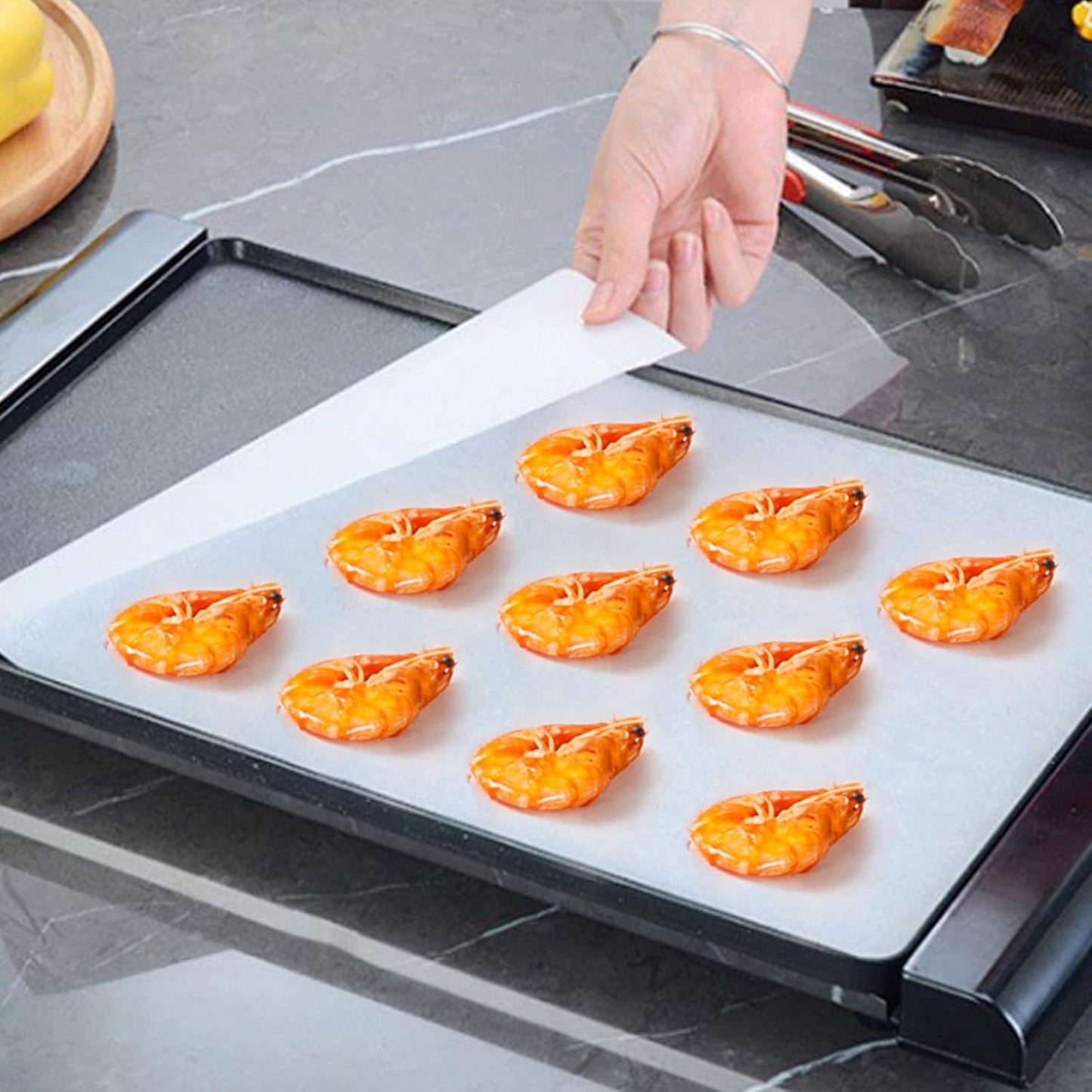 QYH Parchment Paper Baking Sheets - 300 Non-Stick Pre-Cut Sheets | 8x12 Inch for Baking & Grilling