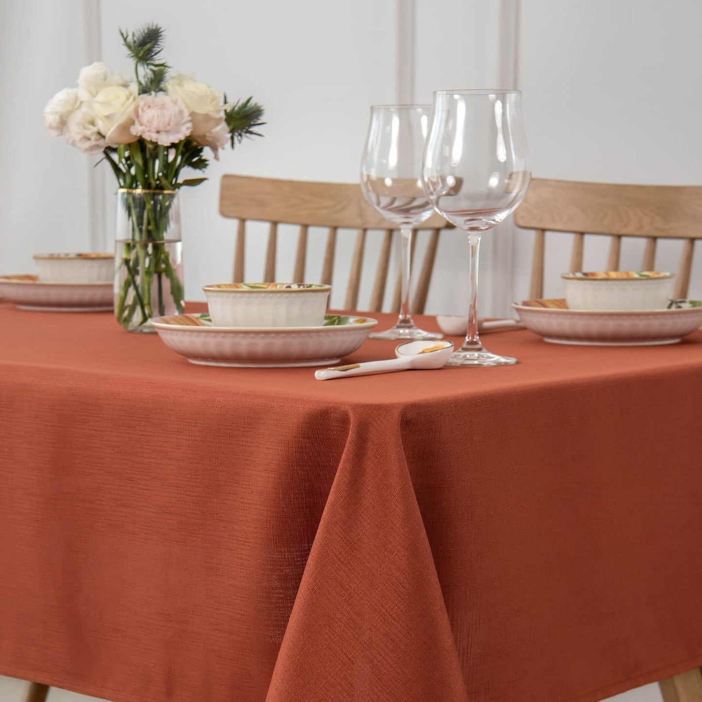 maxmill Fall Tablecloth Stain Resistant Waterproof Wrinkle Resistant Spillproof Washable Soft Slubby Textured Table Cloth for Dining Room, Harvest Thanksgiving Dinner, Rectangle 60 x 140 Inch, Rust