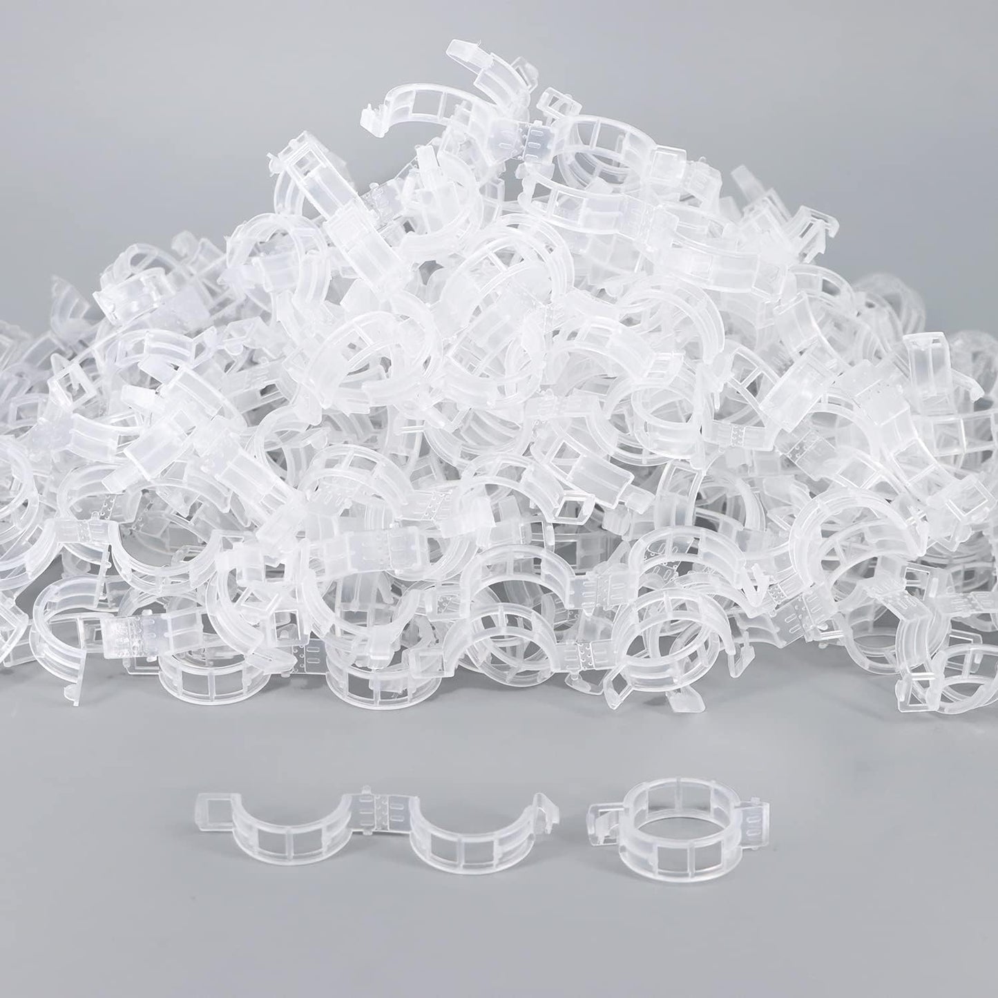 Tomato Clips by [Brand Name] - 100 Pcs Plastic Support Clips for Healthy Upright Growth | Ideal for Tomatoes, Cucumbers, and Grapes