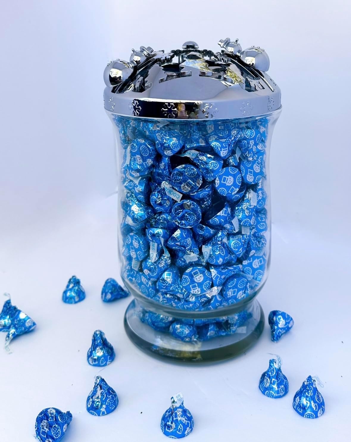 Skiennix Adjustable Candle Topper - Winter Snow Globe Design with Snowman Knobs | Jar Candle Cover