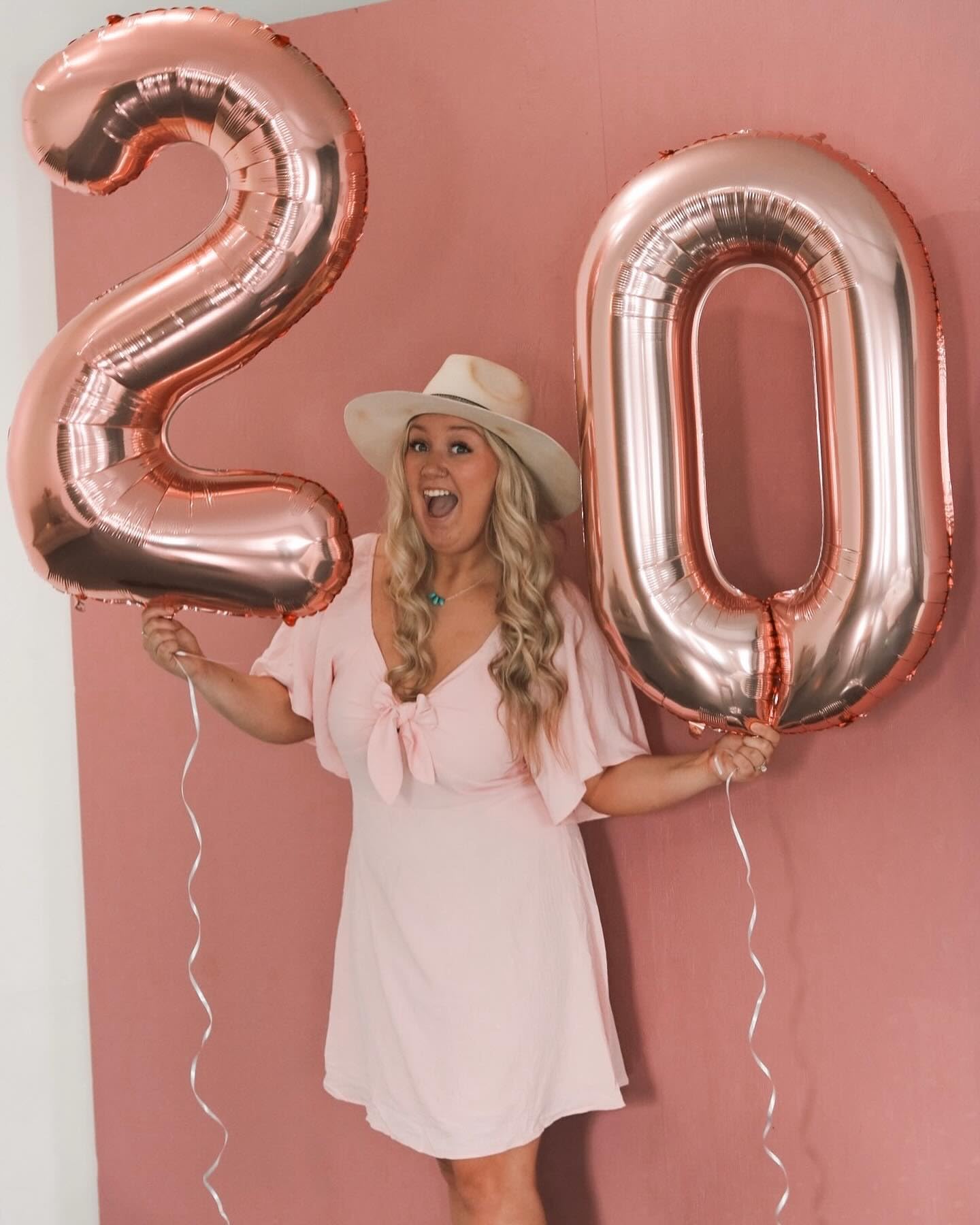 Rose Gold Number 10 Balloon 40 inch, 10 Number Balloons, 10th Birthday Decorations for Girls Boys, 10 Year Old Rose Gold Party Supplies
