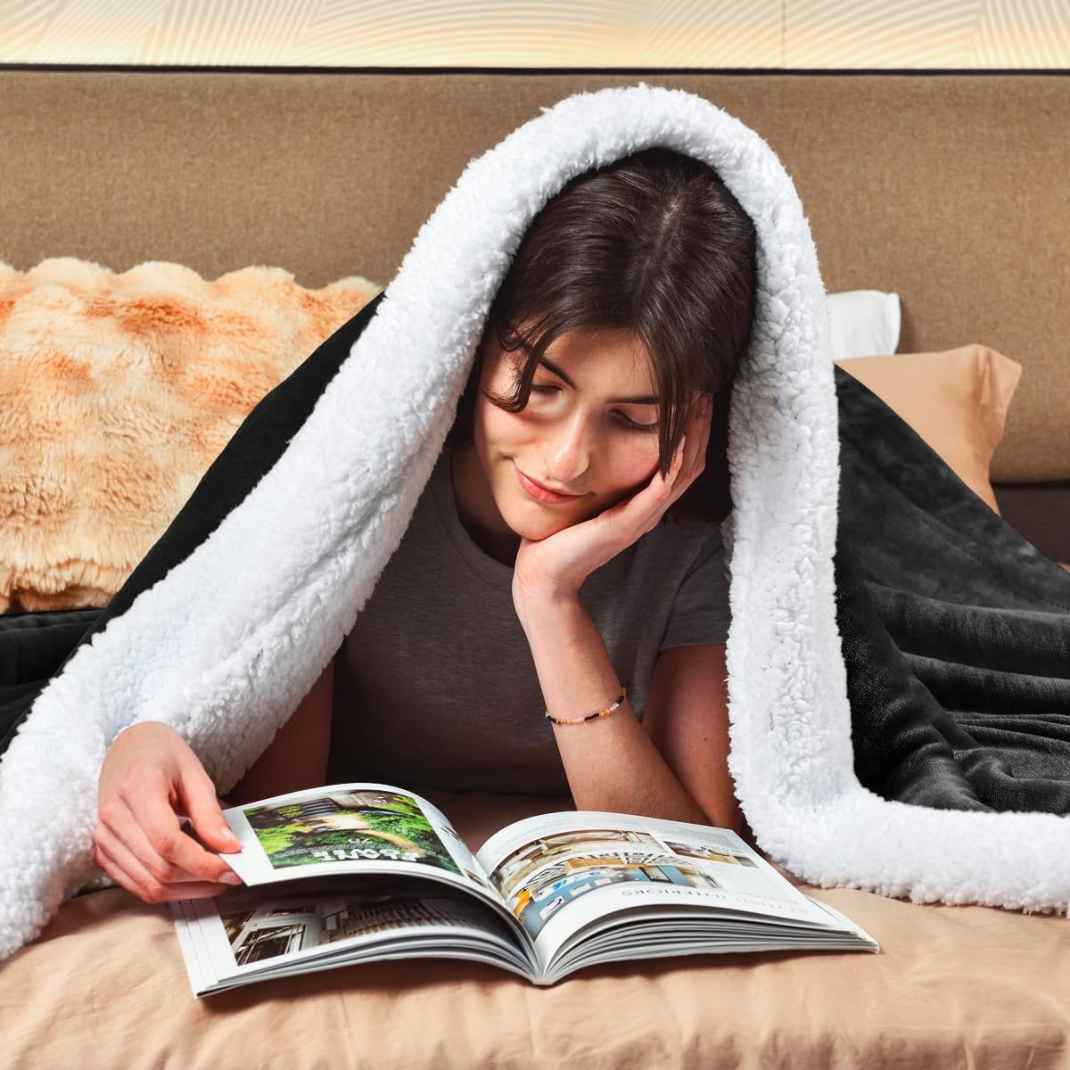 KAWAHOME Sherpa Fleece Queen Blanket - Extra Warm 500GSM Plush for Winter | 90" x 90" Dark Grey