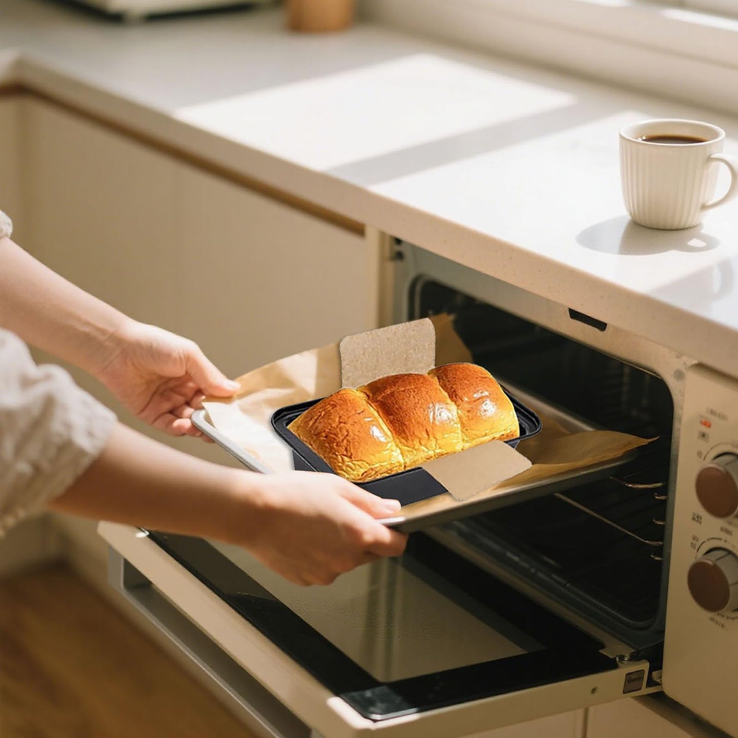 QTRQTR 100 Pcs Parchment Paper Loaf Pan Liners for Baking Bread 9x5 in Loaf Pan Parchment Liners Disposable Non-Stick Bread Pan Liners Loaf Liners for Baking Toast Bread