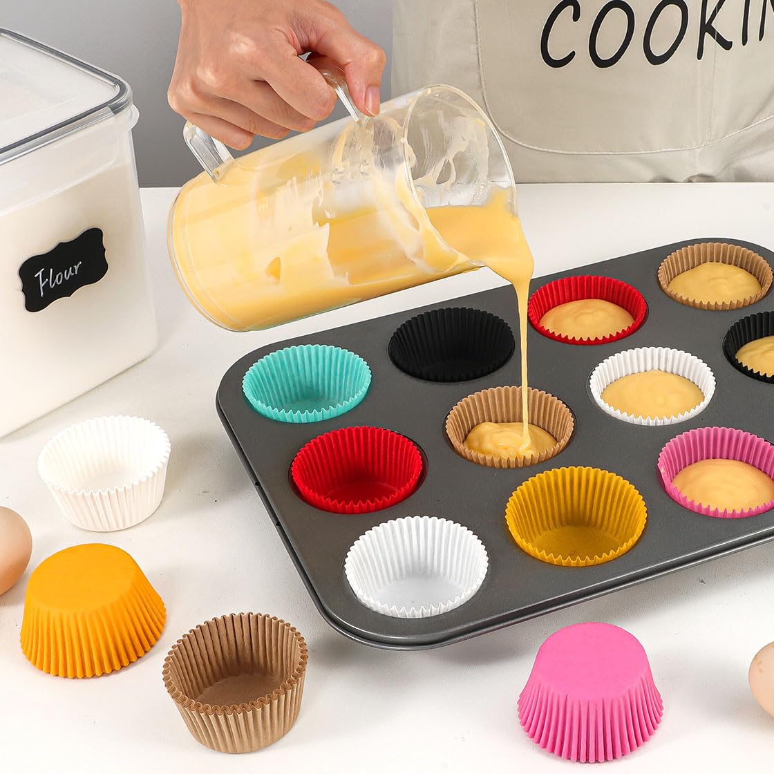 Standard Red Cupcake Liners for Baking 200 Counts - Caperci Greaseproof Muffin Baking Cups for Wedding Birthday Party Baby Shower Festivals (Red)