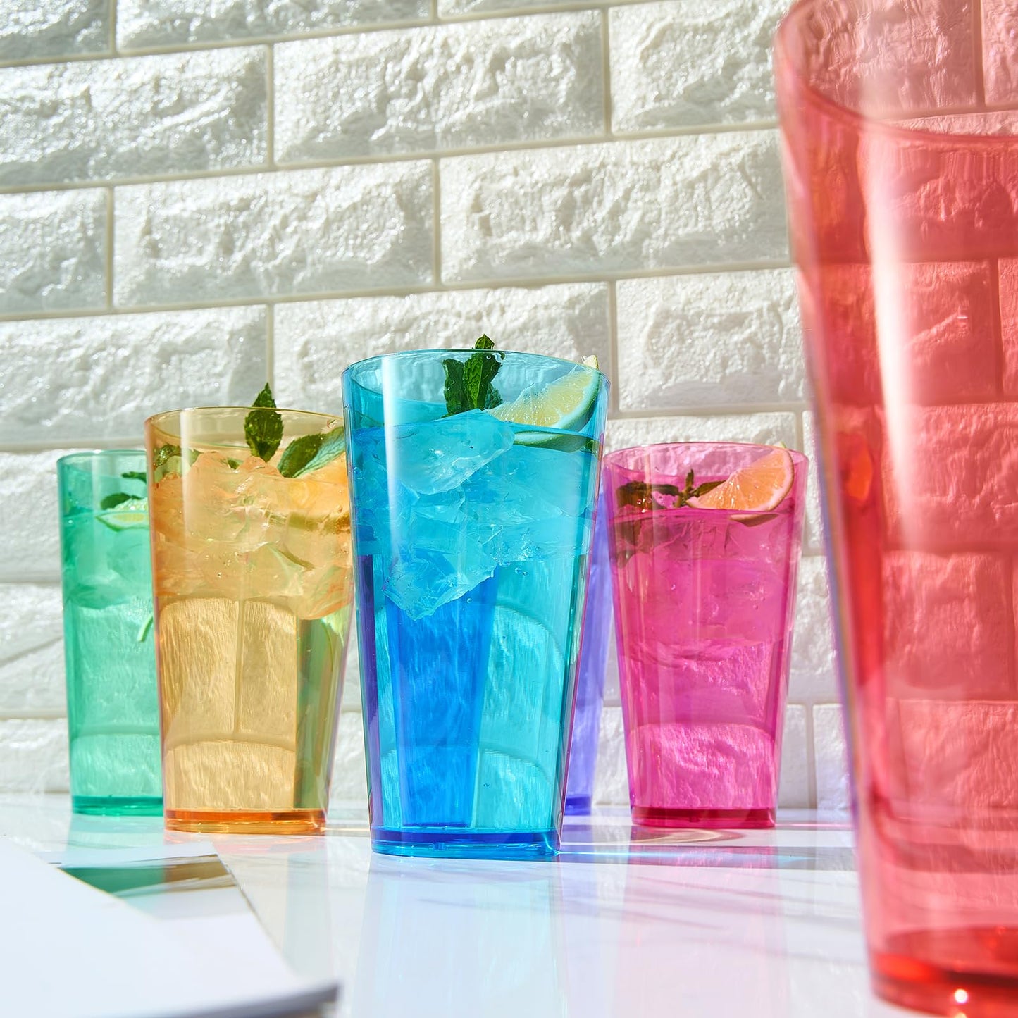 Khen Classic Plastic Reusable Drinking Glasses (Set of 6) Restaurant Cups Style 20 oz Acrylic Unbreakable Water Tumbler, Juice, Wine Cups | BPA-Free | Top-Rack Dishwasher Safe, Tritan Shatterproof
