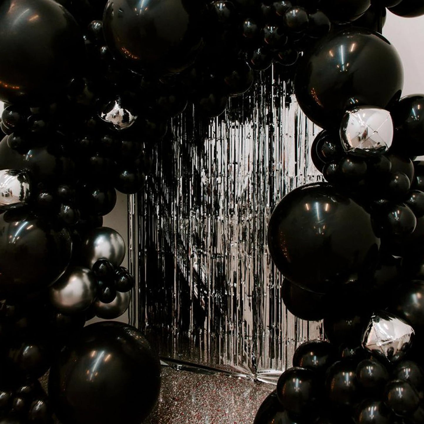 PartyWoo Black Balloons 100pcs 5 Inch Black Matte Latex Helium Balloons for Birthday Wedding Anniversary Graduation Bachelorette Engagement Bridal Shower Retirement Party Decorations Black-Y18