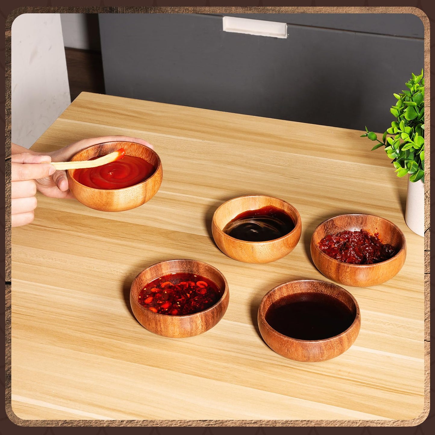Skylety 6 Pcs Acacia Wooden Bowls Small Calabash Bowls Round Wood Salad Hand Carved Calabash Dip Tray for Serving Popcorn Pasta Coconut Nuts Sauce Appetizers Home Kitchen (4 Inch)