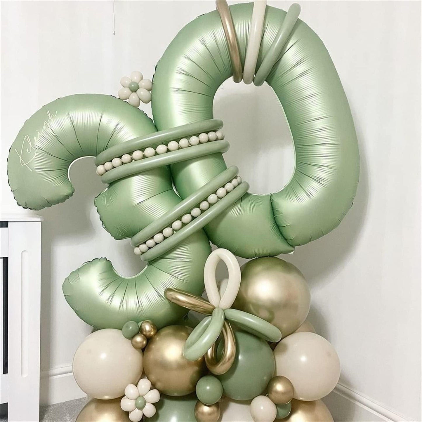 Lingqiang Sage Green Number 70 Balloons, 3pc 40 Inch Large Olive Green Foil Number 7 & 0 Balloons for Women, Men, Unisex Adults, Self Inflating 70th Birthday, Anniversary Party Decorations Supplies