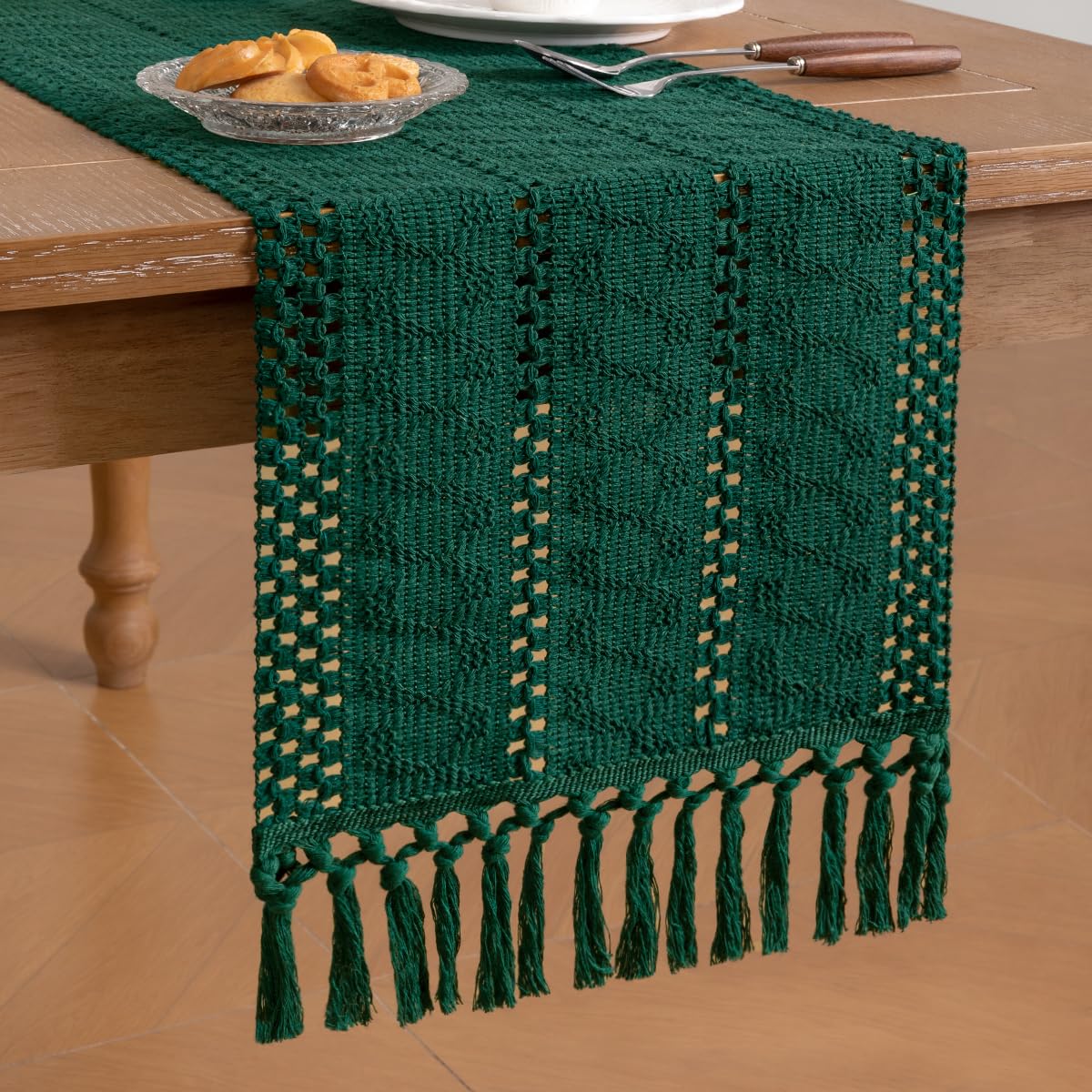 Socomi Boho Table Runner Macrame Long Summer Farmhouse Woven Cotton Linen Rustic Coffee Table Runner with Tassels for Dresser Scarf Home Decor Dining Room 12x108 inch Emerald Green
