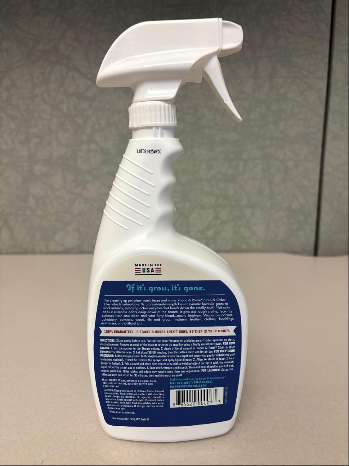 Rocco & Roxie Supply Co. Enzyme Cleaner - Powerful Pet Odor Eliminator & Carpet Stain Remover - 32 Fl Oz