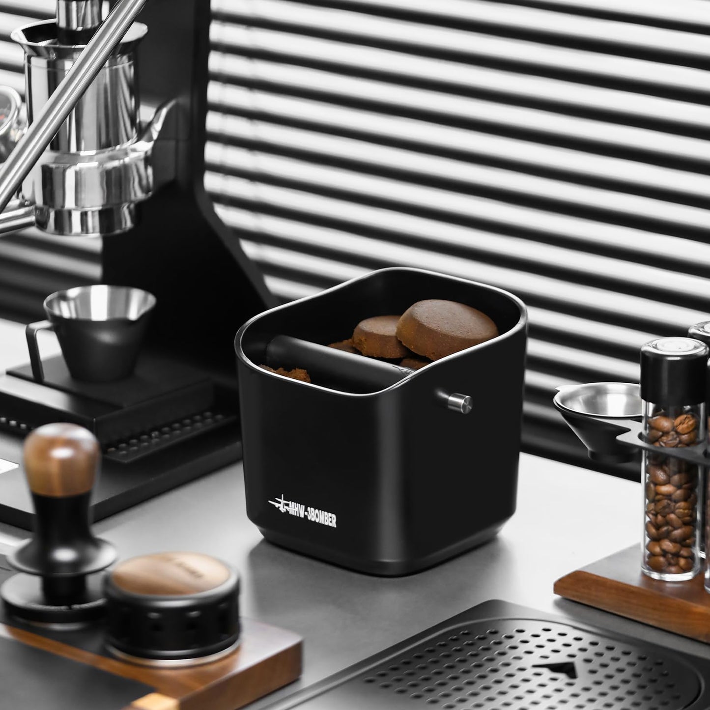 MHW-3BOMBER Espresso Knock Box, 1.2L(15 Cups) Coffee Knock Box with Coffee Clean Brush and Removable Knock Bar for Espresso Puck, Coffee Ground, Durable Espresso Accessories, CS7092-OS