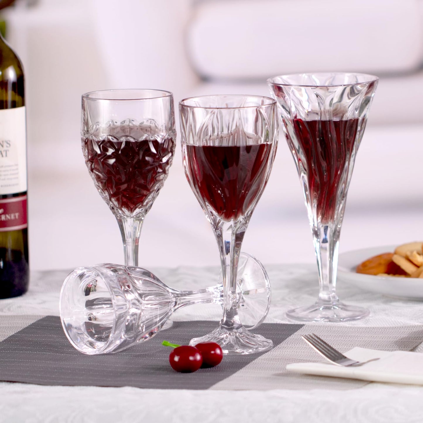 KAMMAK Wine Glasses Set of 2, 8 oz Hand Blown Crystal Bordeaux Wine Glasses, Smooth Rim & Long Stem, Perfect for Red & White, Daily Use, Wedding Anniversary or Birthday Gift with Gift Box, Ocean