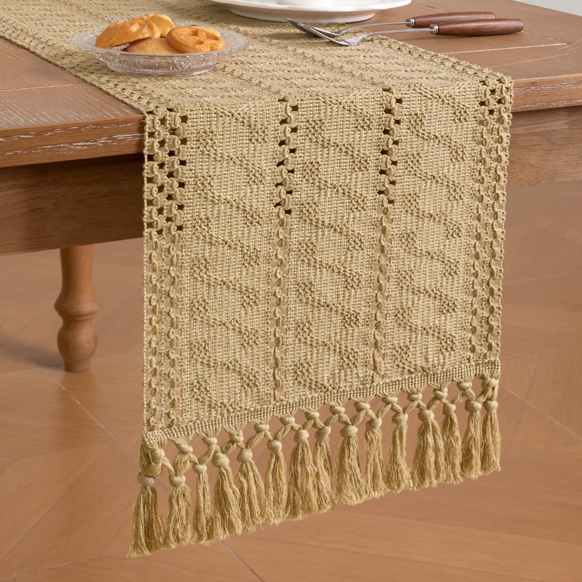 Socomi Boho Table Runner Summer Farmhouse Rustic Dining Kitchen Centerpiece Decor Small Macrame Woven Cotton Linen Coffee Table Runner for Dresser Scarf Home Decor 12x36 inch Champagne